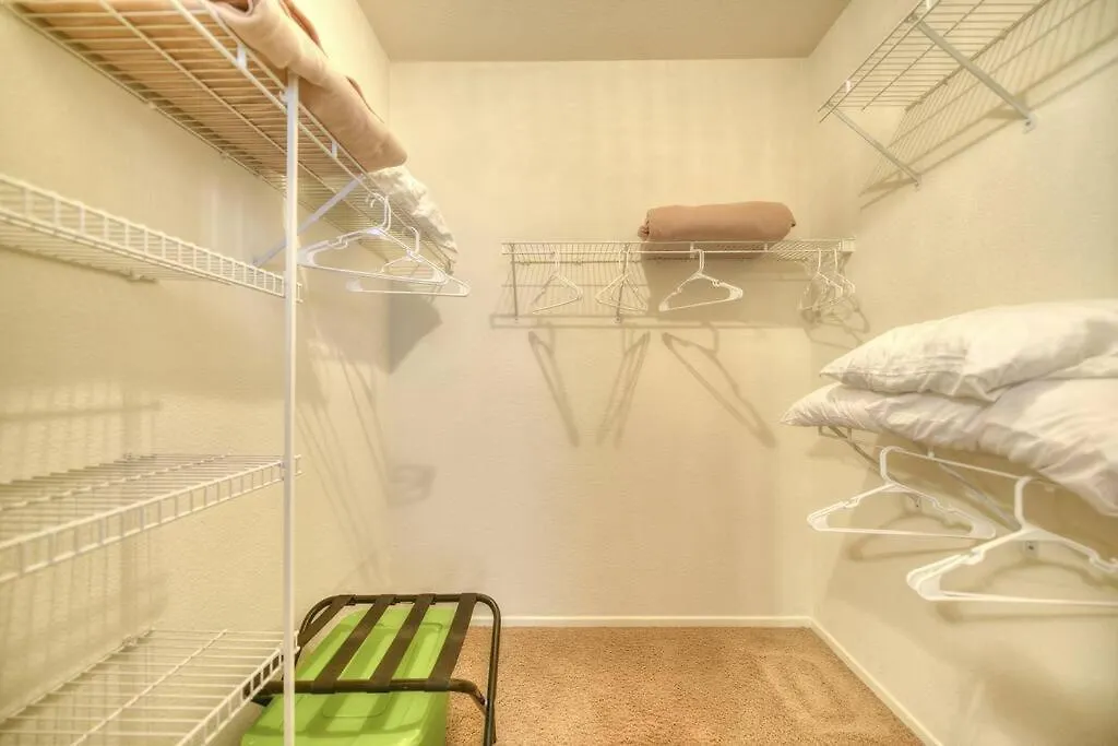 Luxury Vacation Rentals By Meridian Condoresorts Scottsdale