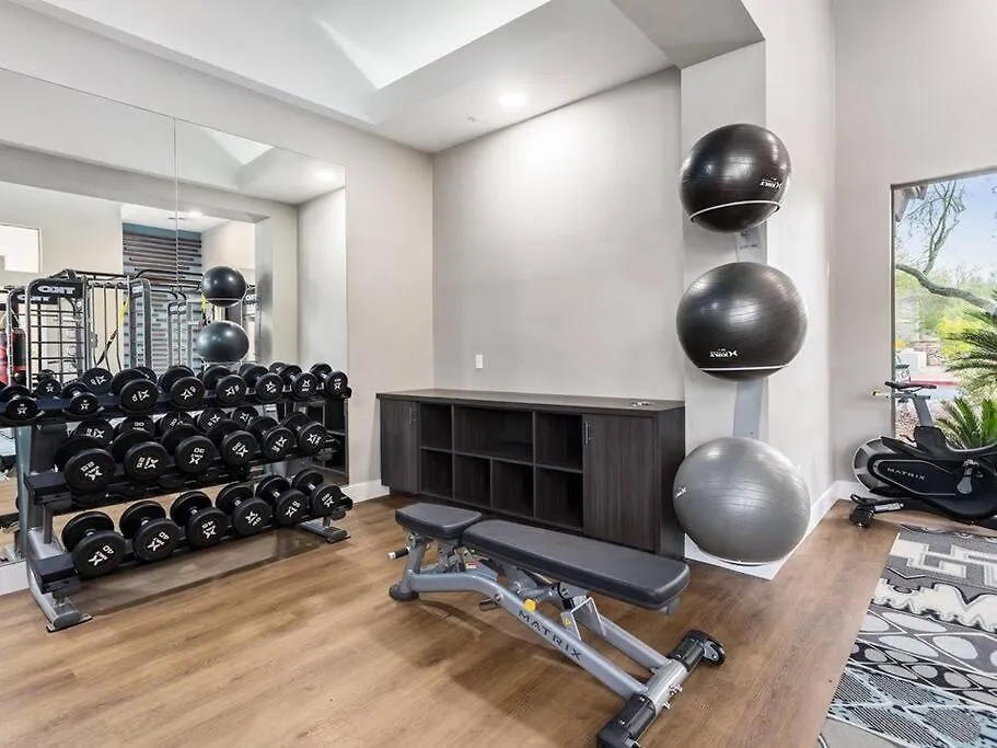 Apartment Luxury Vacation Rentals By Meridian Condoresorts Scottsdale