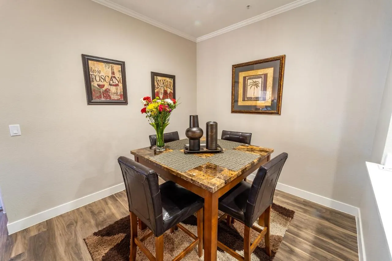 Luxury Vacation Rentals By Meridian Condoresorts Scottsdale